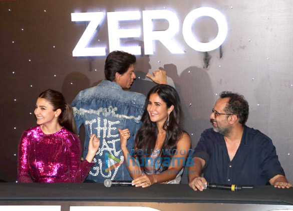 shah rukh khan anushka sharma katrina kaif snapped at zero trailer launch 7