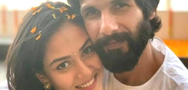 Shahid Kapoor and Mira Rajput get mushy and cozy as they celebrate Diwali with Misha and Zain Shahid Kapoor and Mira Rajput get mushy and cozy as they celebrate Diwali with Misha and Zain