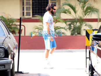 Shahid Kapoor and Saif Ali Khan snapped at the gym