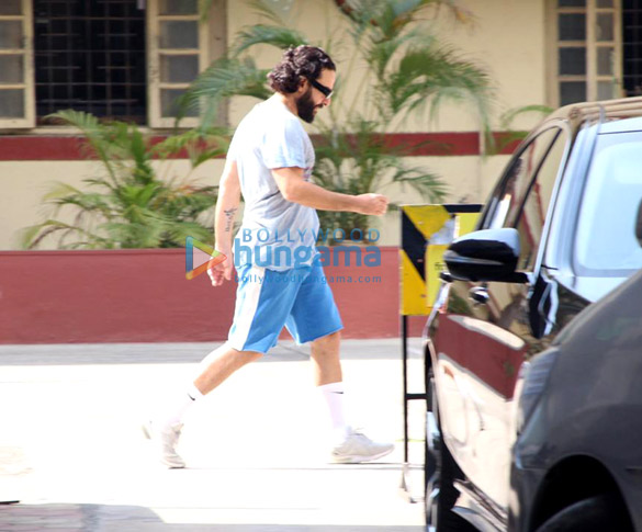 shahid kapoor and saif ali khan snapped at the gym 3