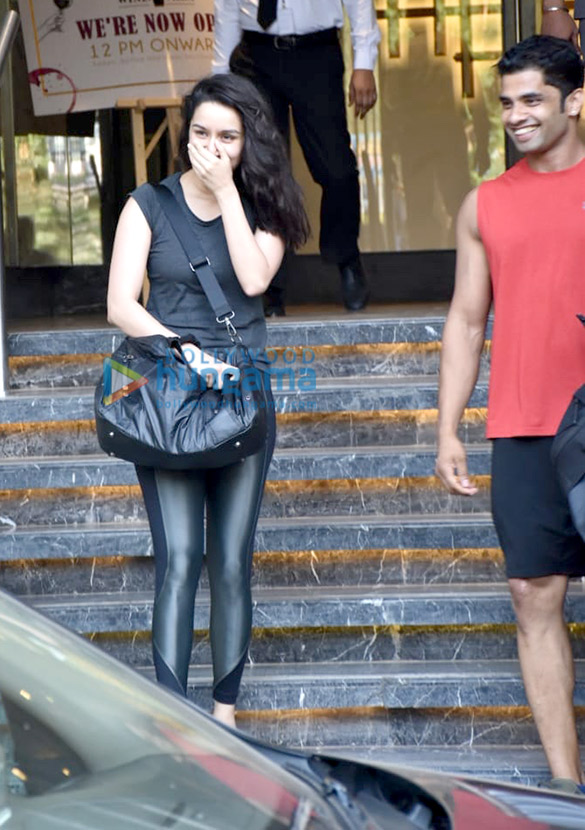 shraddha kapoor snapped outside the gym 1