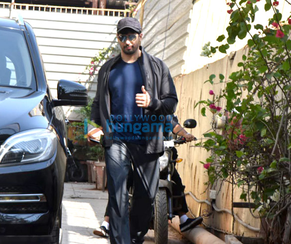 sidharth malhotra spotted at reset gym 1