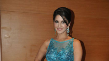 Sunny Leone PERFORMS in Bengaluru successfully and peacefully
