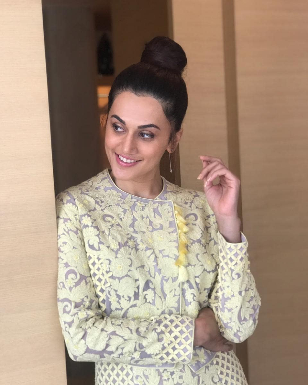 Taapsee Pannu in Pankaj & NIdhi for FICCI FLO Lucknow (3)