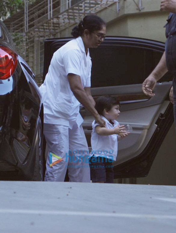 taimur ali khan snapped in bandra 3 15