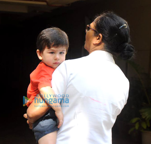 taimur ali khan spotted outside his residence 1