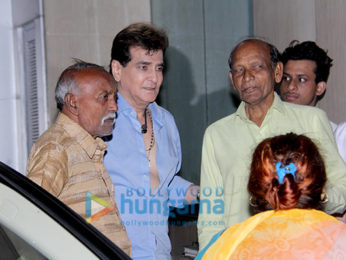Jeetendra meet fans at Juhu