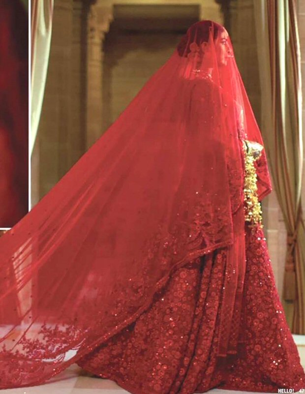 ALL INSIDE PICS: Priyanka Chopra looks beyond enchanting as Nick Jonas’ bride in these UNSEEN wedding pictures