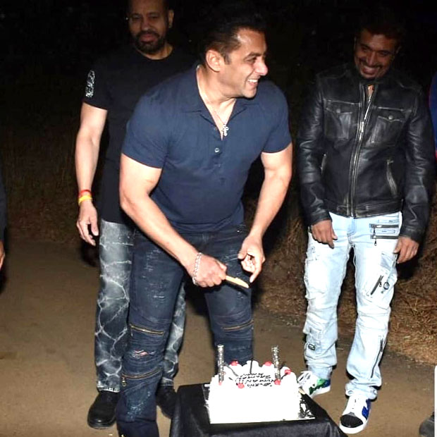 ALL Inside videos and pics: Salman Khan celebrates his 53nd birthday with Katrina Kaif, Sushmita Sen and family 