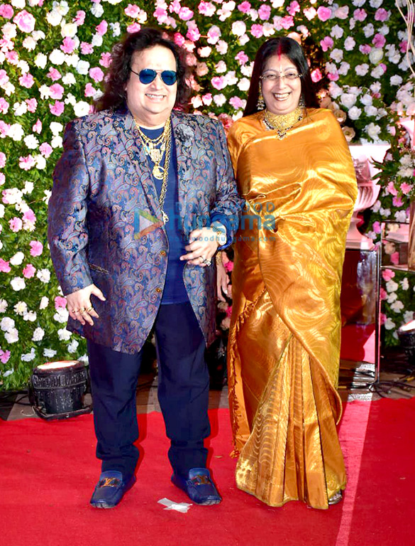 celebs grace kapil sharma and ginni chatraths wedding reception 7