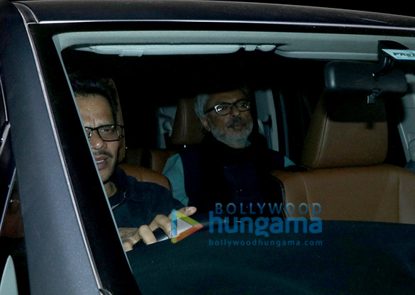 celebs spotted at salman khans birthday bash 16
