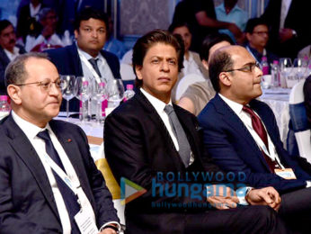 Devendra Fadnavis and Shah Rukh Khan snapped at Mumbai 2.0 event