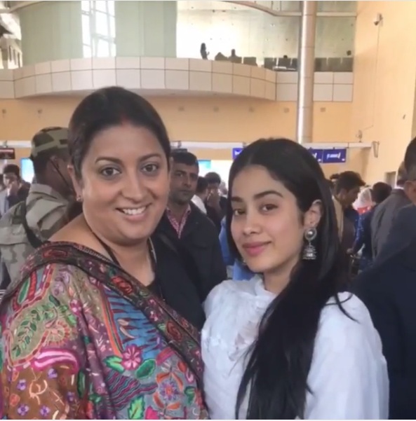 Janhvi Kapoor calls Smriti Irani 'aunty', latter has 'someone shoot me' moment Janhvi Kapoor calls Smriti Irani 'aunty', latter has 'someone shoot me' moment