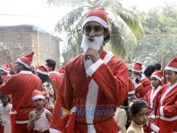 Kunal Kapoor snapped at Ketto's Santa charity run event