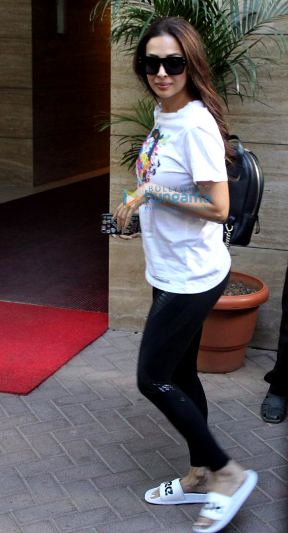malaika arora spotted in bandra 4 4