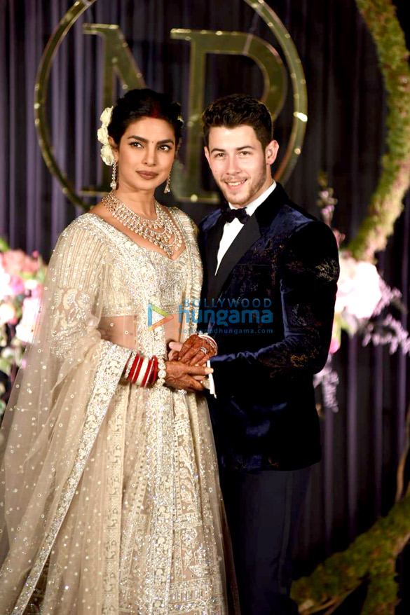 priyanka chopra and nick jonas along with their families snapped at their delhi reception 17