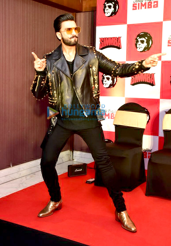 ranveer singh sara ali khan rohit shetty sonu sood snapped at press meet of simmba at jw marriott in juhu 005 5