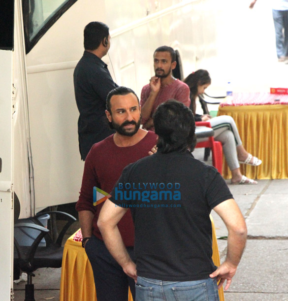 saif ali khan snapped at the mehboob studios 2