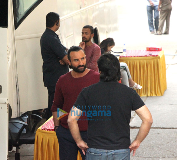 saif ali khan snapped at the mehboob studios 3