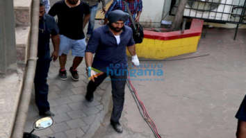 Saif Ali Khan spotted during on location shooting for Sacred Games Season 2 near Azad Nagar metro station