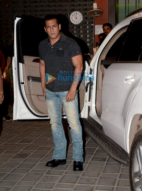 salman khan malaika arora amrita arora and others grace salma khans birthday party at arpita khans house in bandra 3