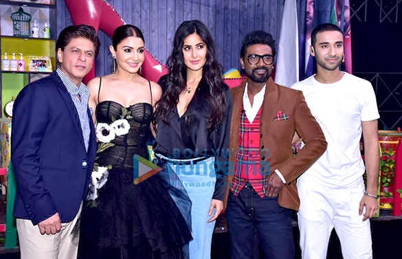 shah rukh khan katrina kaif and anushka sharma snapped on the sets of dance plus 4 to promote zero 1
