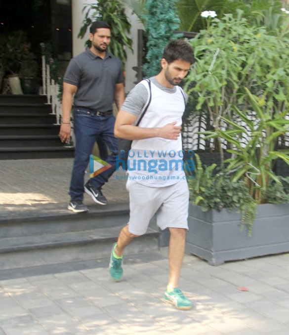 Shahid Kapoor spotted at Soho House in Juhu Shahid Kapoor spotted at Soho House in Juhu