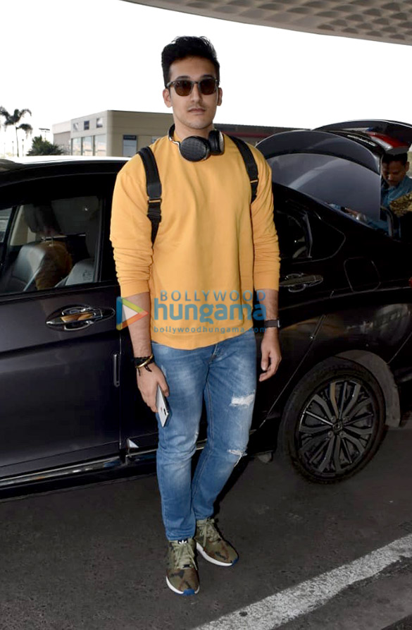 shilpa shetty tina ahuja and others snapped at the airport 5