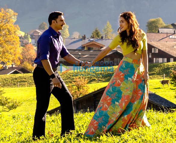 SIMMBA: Ranveer Singh and Sara Ali Khan romance in the Swiss Alps in 'Tere Bin' recreation