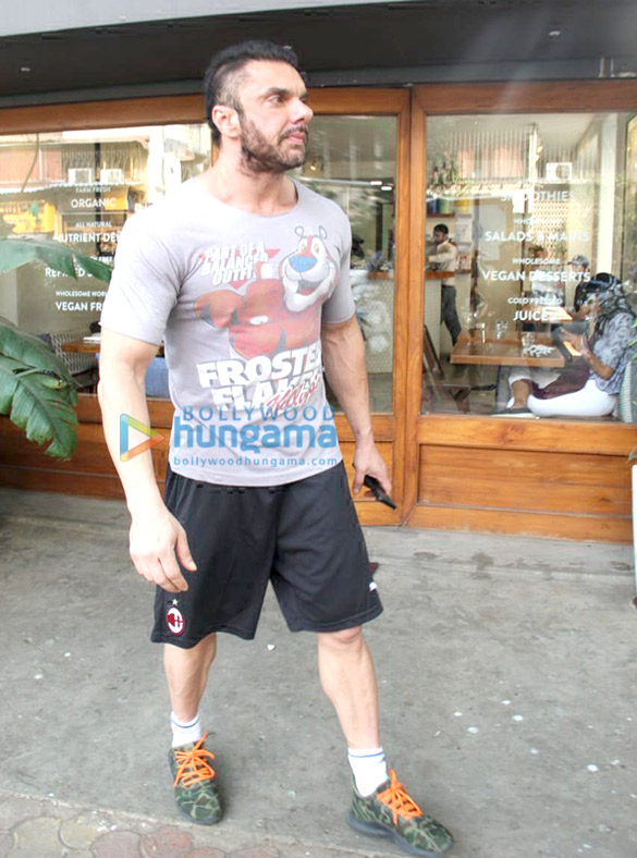 sohail khan spotted at sequel 3