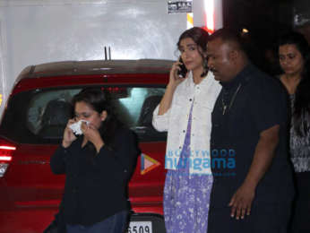 Sonam Kapoor Ahuja spotted on location of a shoot in Andheri