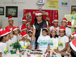 Vidyut Jammwal celebrates Christmas with kids at Smile Foundation at Mahakali, Andheri