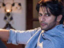 Bigg Boss 12 contestant Karanvir Bohra gets detained at Moscow airport and he REACTS to this incident on Twitter!