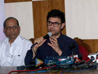 Aamir Khan snapped at Child Obesity awareness event (2)