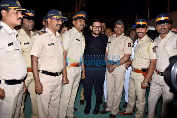 akshay kumar ajay devgn ranveer singh ranbir kapoor and others grace umang 2019 10