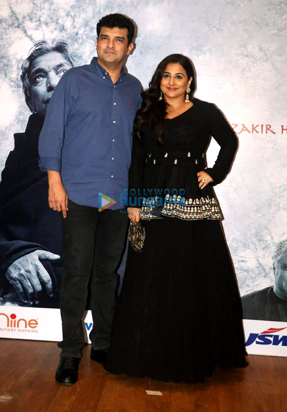 anil kapoor aishwarya rai bachchan and others snapped at the premiere of raag shayari 01 8