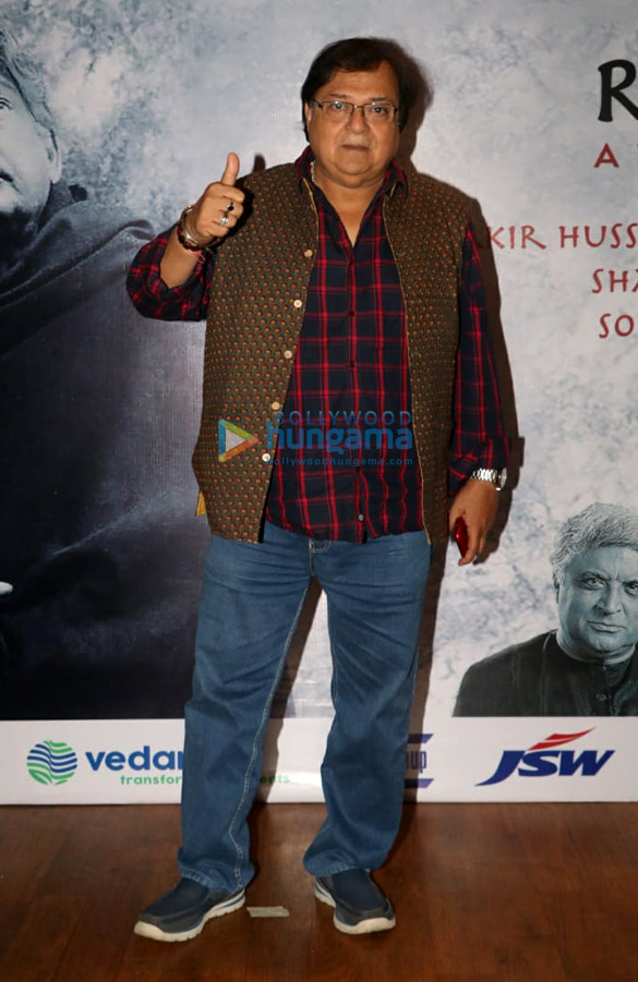 anil kapoor aishwarya rai bachchan and others snapped at the premiere of raag shayari 2