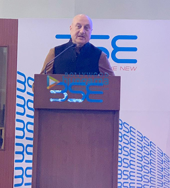 anupam kher rings the bell to open stock market to promote his film the accidental prime minister 4
