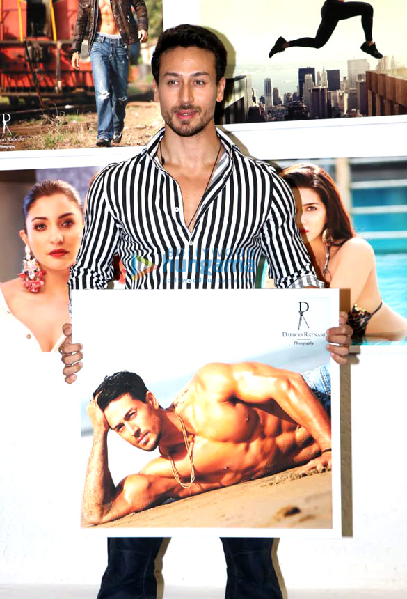 celebs grace dabboo ratnanis calender launch 2019 3 2