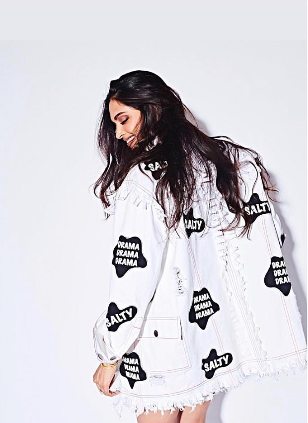 Deepika Padukone in Kanika Goyal x Babbu The Painter for Facebook live event (4)