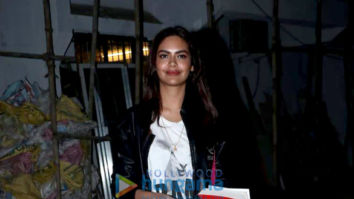 Esha Gupta and Shamita Shetty spotted at Kromakay salon in Juhu