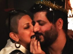 Goldie Behl shares a lovey – dovey photo on Sonali Bendre’s 44th birthday