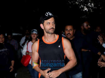 Hrithik Roshan celebrates birthday with fans