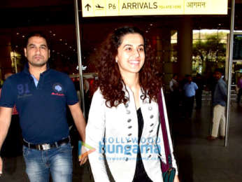 Kangana Ranaut, Raveena Tandon, Parineeti Chopra and others snapped at the airport