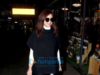 Kangana Ranaut, Raveena Tandon, Parineeti Chopra and others snapped at the airport