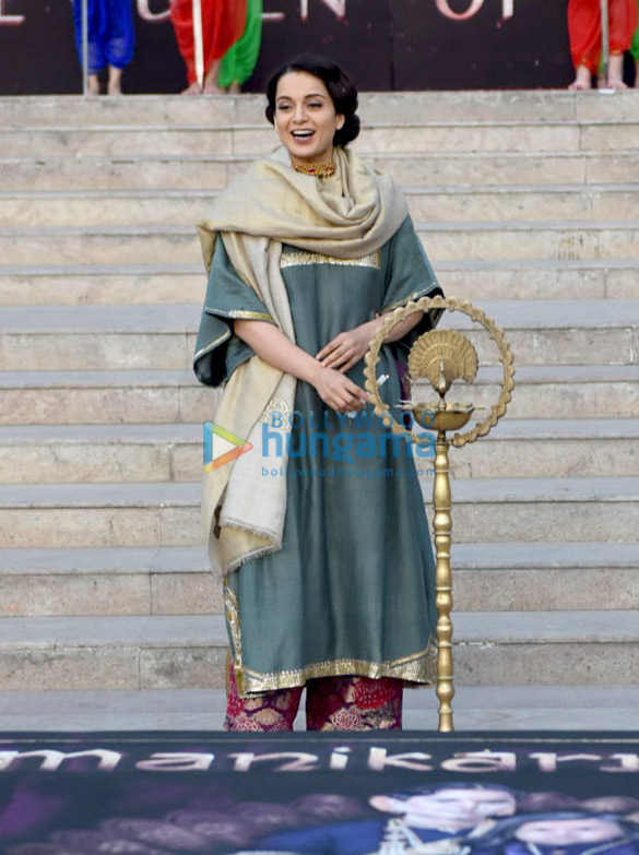 kangana ranaut graces the launch of the music from her film manikarnika 3