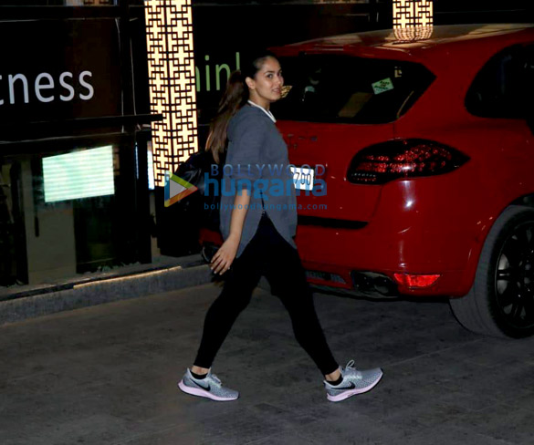 kartik aaryan and mira rajput spotted at the gym in juhu 4