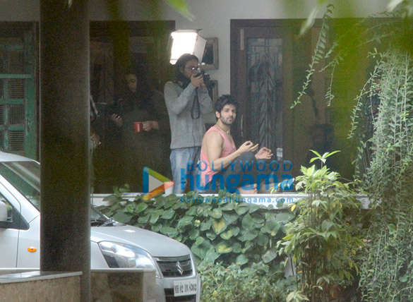 kriti sanon and kartik aaryan spotted at maddock films office 6