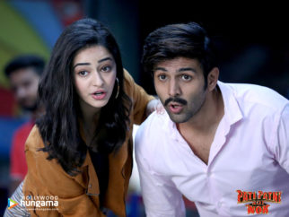 Movie Wallpapers Of The Movie Pati Patni Aur Woh
