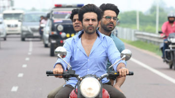 Movie Wallpapers Of The Movie Pati Patni Aur Woh